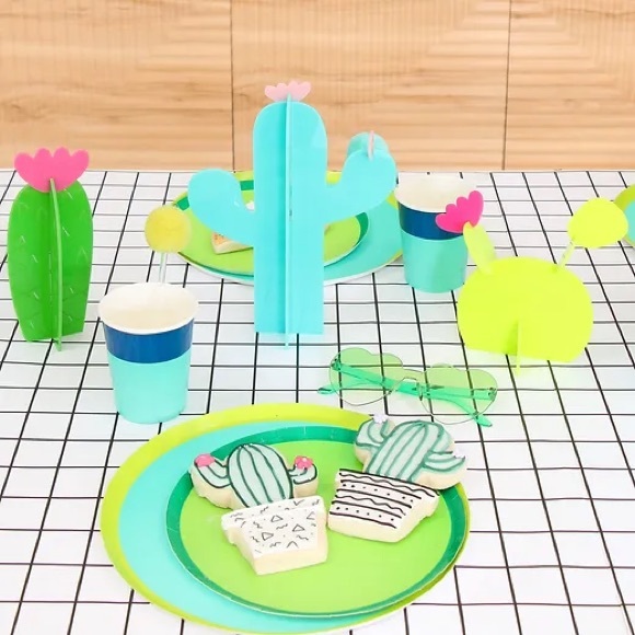 NIB: Carson Acrylic Cacti Set | Kailo Chic - Picture 2 of 3